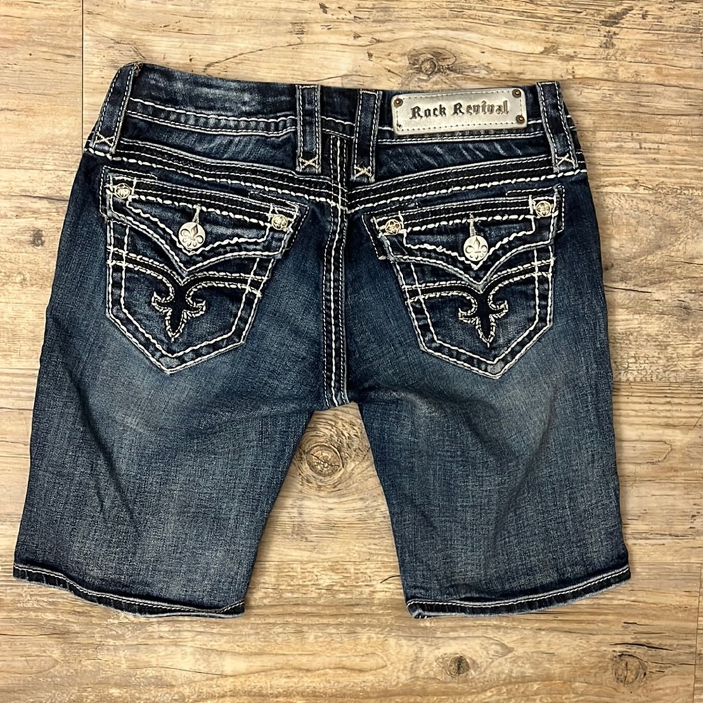 COPY - COPY - NWOT Rock Revival Maggie/Bermuda Sz 26